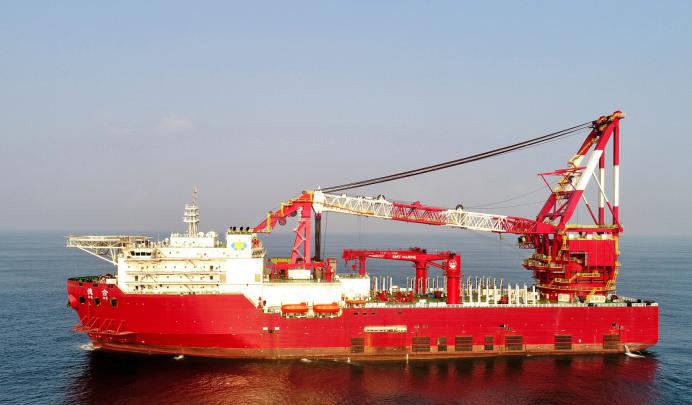 “德合”起重铺管船