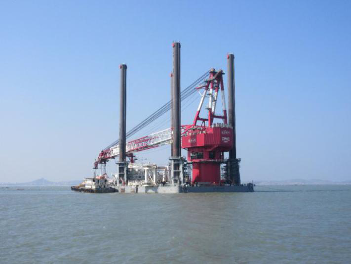 “龙源振华贰”800吨风电安装平台