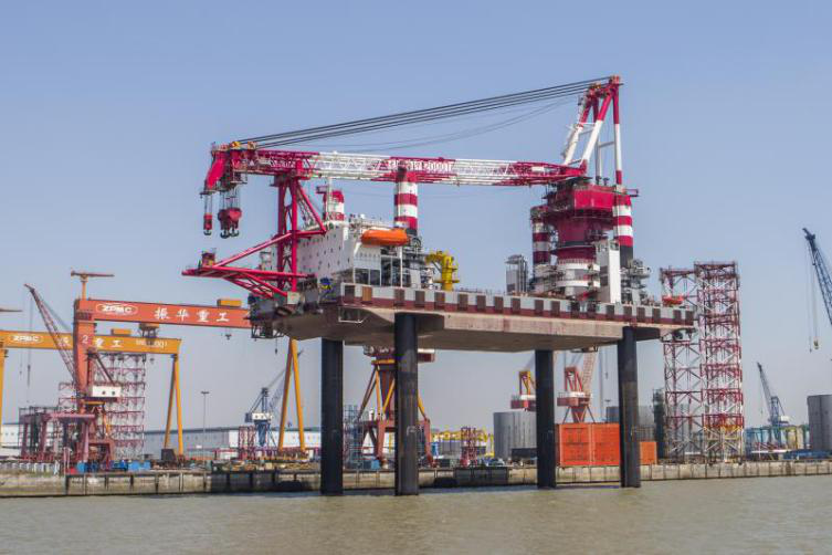 “龙源振华叁”2000吨风电安装平台